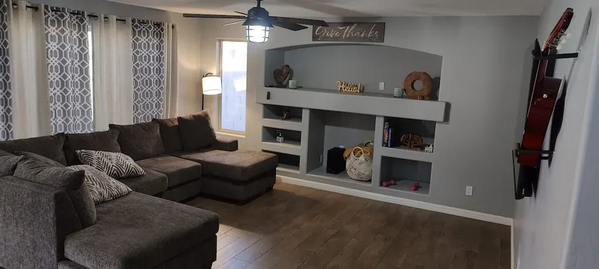 Beautiful 4 Bedroom Home - Image 1