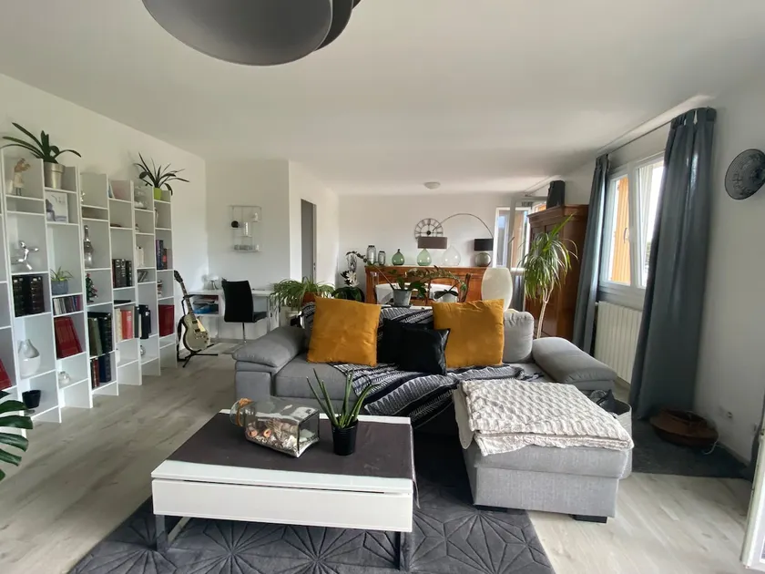 90 m² F3 apartment in Montpellier - Image 1