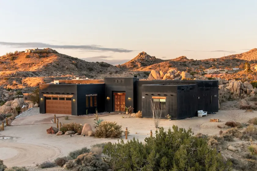 Private Yoga Boulder Retreat w/ Outdoor Oasis - Image 1