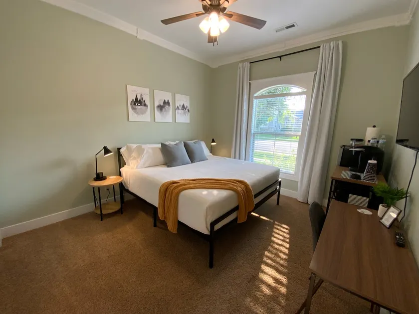 Cozy In and Out - Guest House and Courtyard - Image 1
