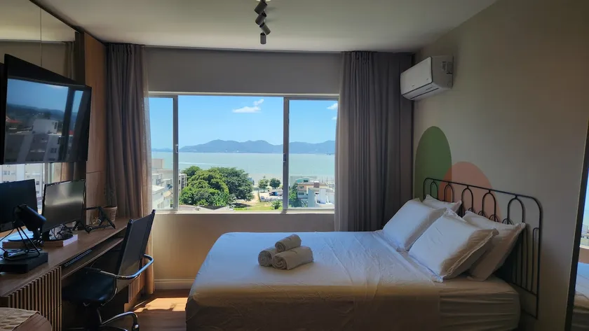 Amazing loft 5 minutes from the Hercílio Luz bridge - Image 1