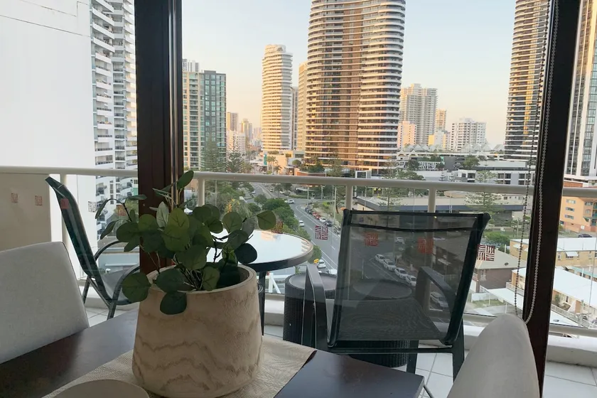 Broadbeach Ideal Location 1011 - Image 1