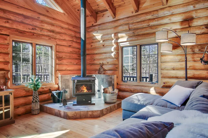 Luxe Log cabin; ATV, ski, bike, relax; Hayward WI - Image 1