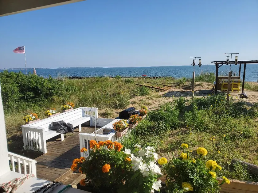 902 CH Carriage House 20 Steps to Beach & Specials - Image 1