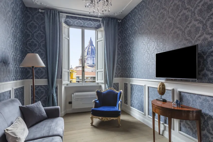 Renaissance Luxury Experience – Apartamento con Vista a la Cúpula de San Pedro - Image 1