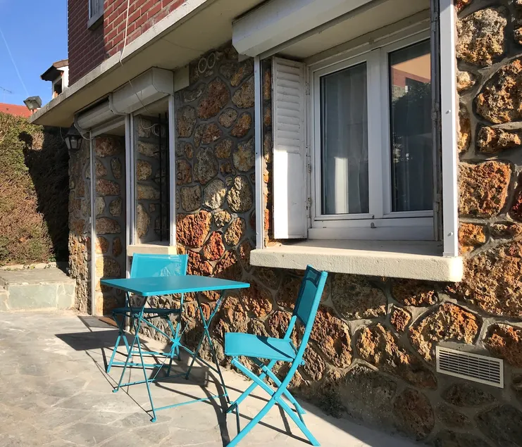 Quiet neighborhood apartment 15 min Paris Versailles Orly - Image 1