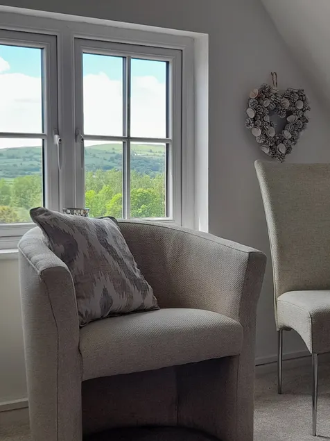 1 bedroom apartment - sleeps 3 - lovely views - Image 1