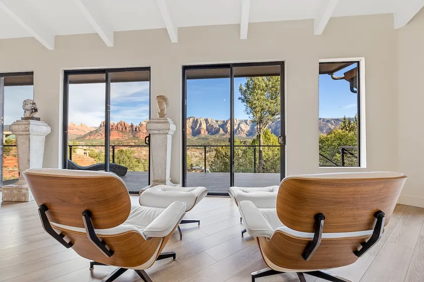 Venus Villa, EPIC 5 Acre Luxury Estate, Incredible Views - Image 1