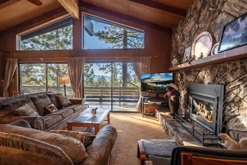 ❤❤❤Tahoe Vacation Stay w/Lake Views/Next to Casinos❤❤❤ - Image 1