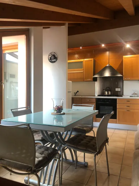 Attic apartment in Vaprio d'Adda - Image 1