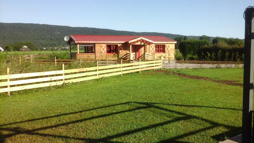L'Echo des Lacs - Small cottage in the heart of the Jura - Image 1