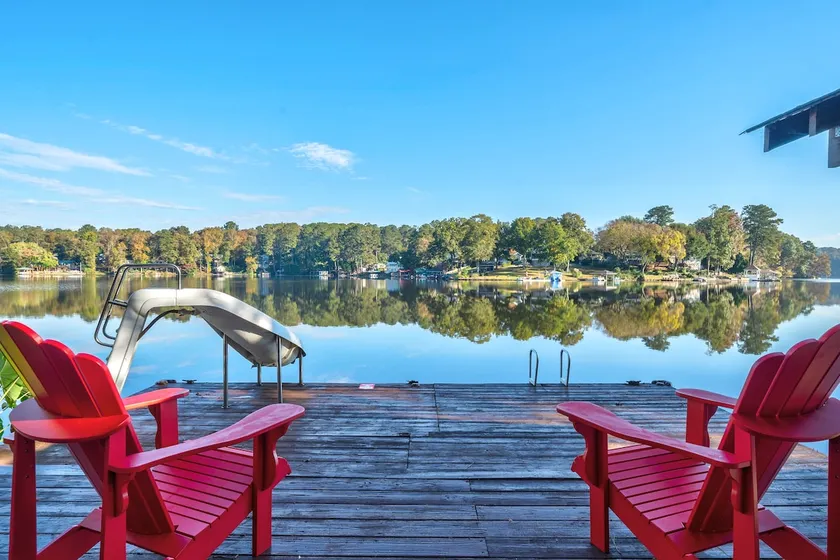 **Family Retreat w/ Lake FRONT View (4bdr) - Image 1