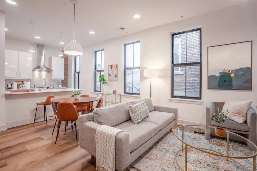 Comfortable Dtwn Condo by Restaurants w/Parking - Image 1