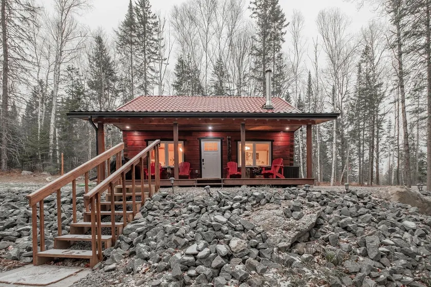 Perfect Cozy Cabin in the woods w/ Park day Pass - Image 1