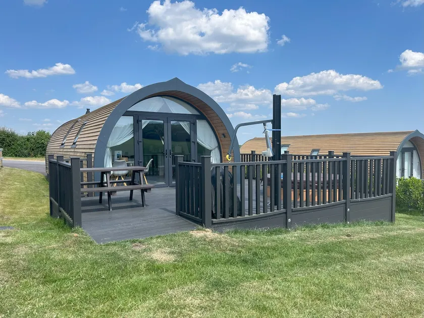 Ranmoor Estate - Blackbird Lodge - Hot Tub & A/C - Image 1
