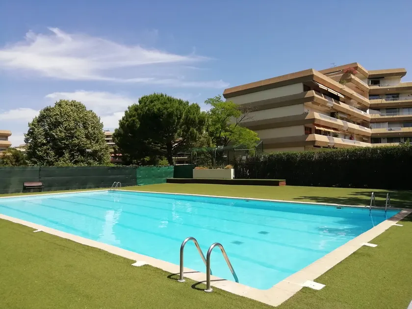 Superb flat in a residence Collines d'Estanove - Image 1