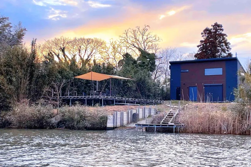 A private villa with a garden where you can fish, have a fire, and BBQ - Image 1