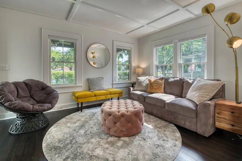 Relaxation in Greenport - Image 1