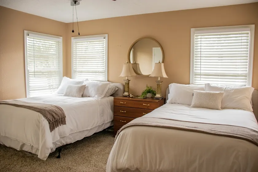 Clean Home | King Bed | 1 Mile to Texas A&M - Image 1