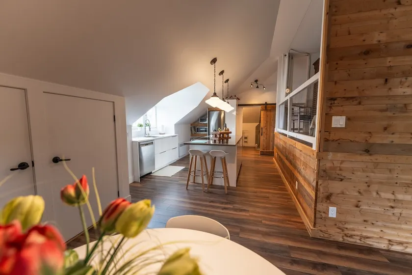 Luxurious loft with panoramic views of Quebec City - Image 1