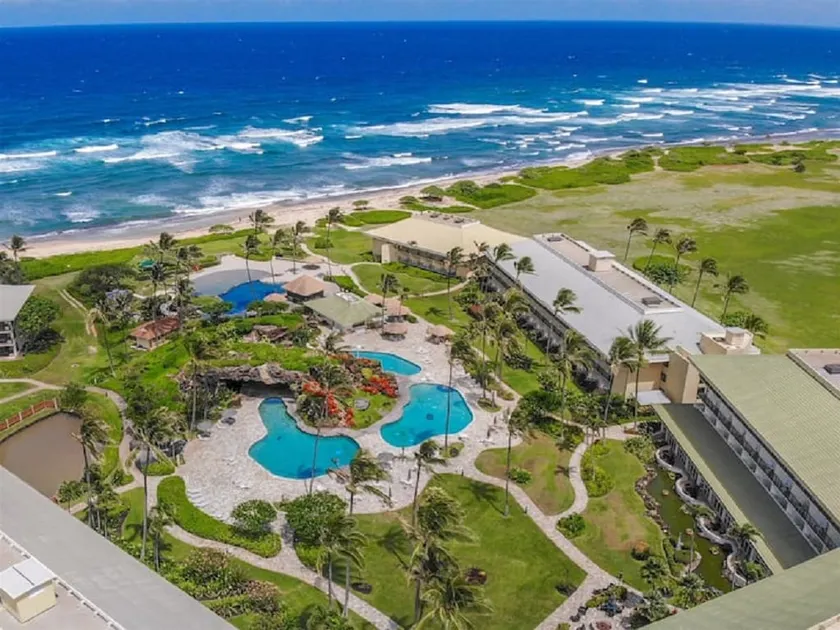 Oceanfront resort 4 Pools, hot tub Steps to Beach - Image 1