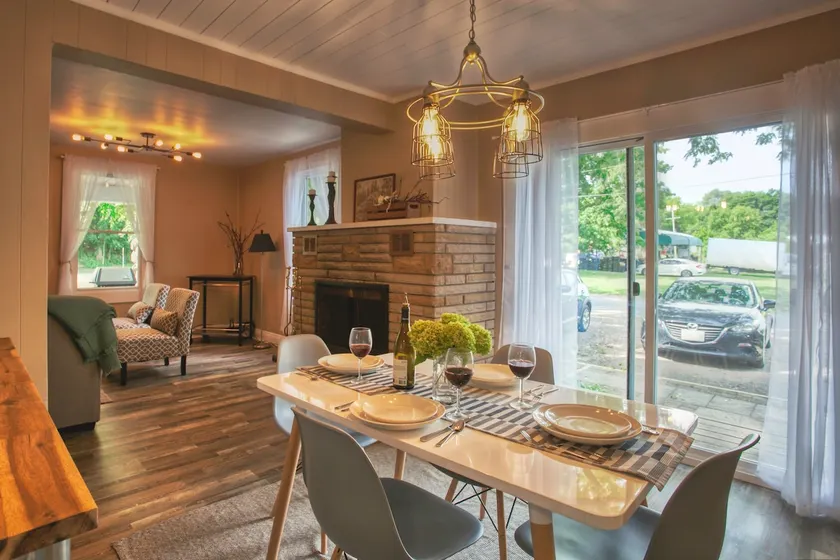 Wine Country: 3 Bedroom Rural Retreat Spacious - Image 1