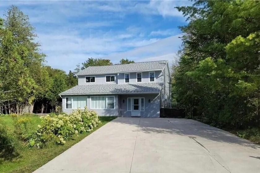 Sauble Beach Vacation Home - Image 1