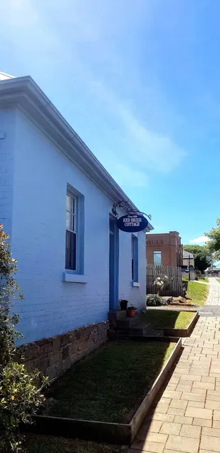 Great Location - Image 1
