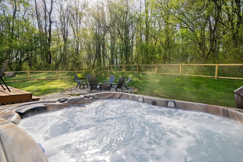 West Asheville Retreat, 4 bd, 3 bath, W/hot-tub, - Image 1