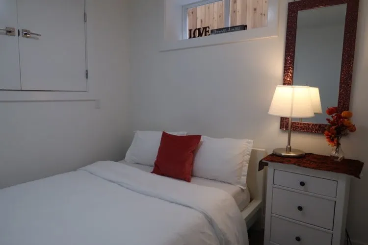 Adorable brandnew private suite in Vancouver - Image 1