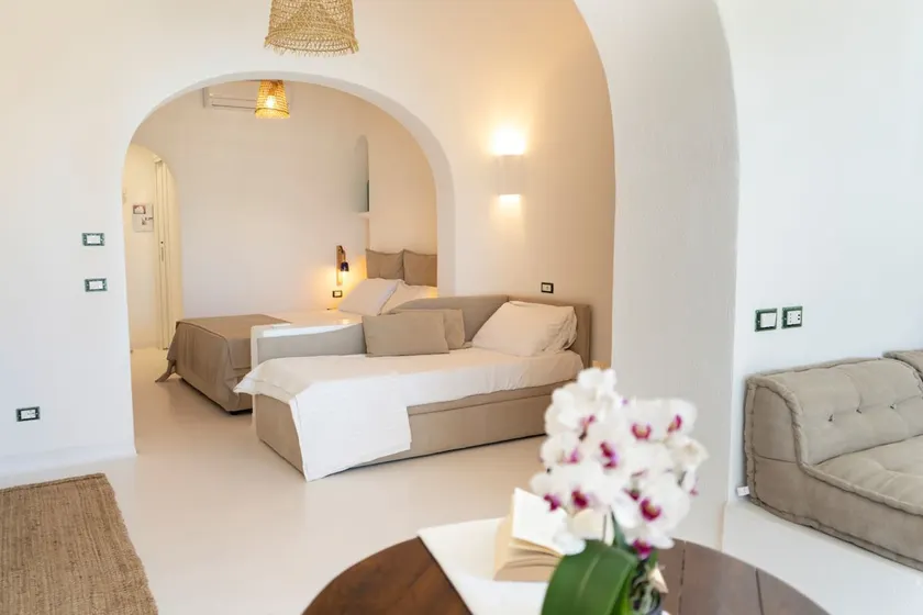 Deluxe Studio with Sea View - Image 1