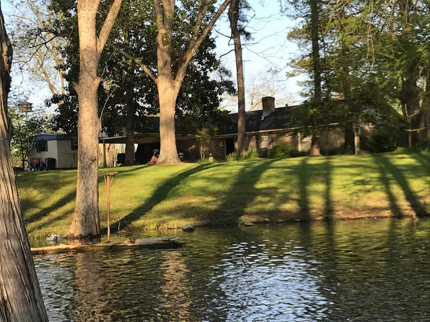 Vernon House on Lake Enterprise - Image 1