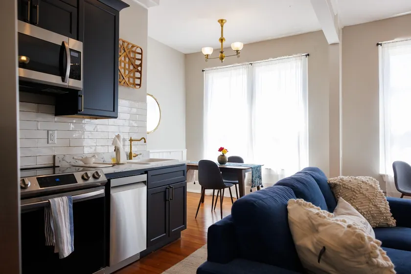 The Residence on King 1BR Loft Apartment - Image 1