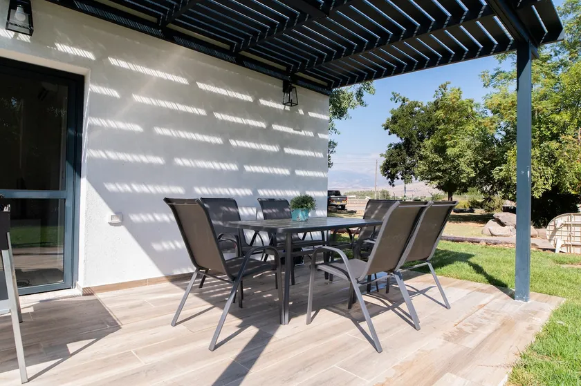 Aronek's Place - Image 1