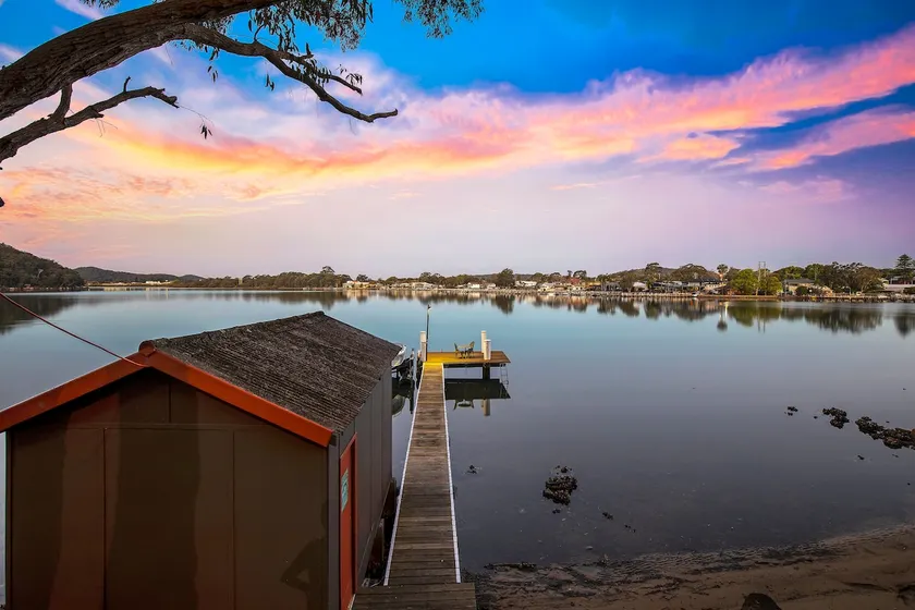 Phegans Bay Waterfront Retreat - Image 1