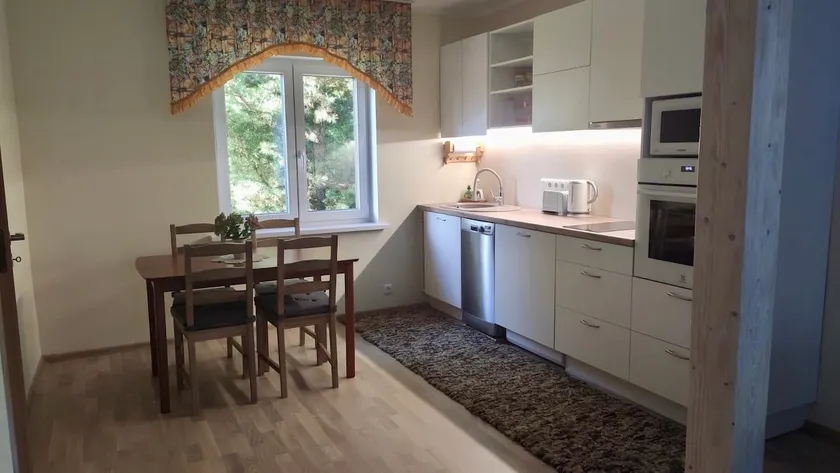 Cozy and private apartment /Tammelinn/Maarjamõisa - Image 1
