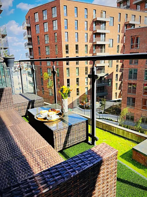 Chinatown City Central Latitude 1-Bedroom stay - Image 1