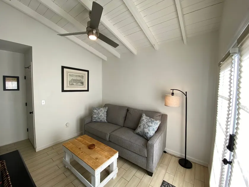Casita Midtown, 2BR 1BA w/pool & washer/dryer - Image 1