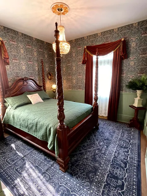 Grand Victorian on the Mississippi - Image 1