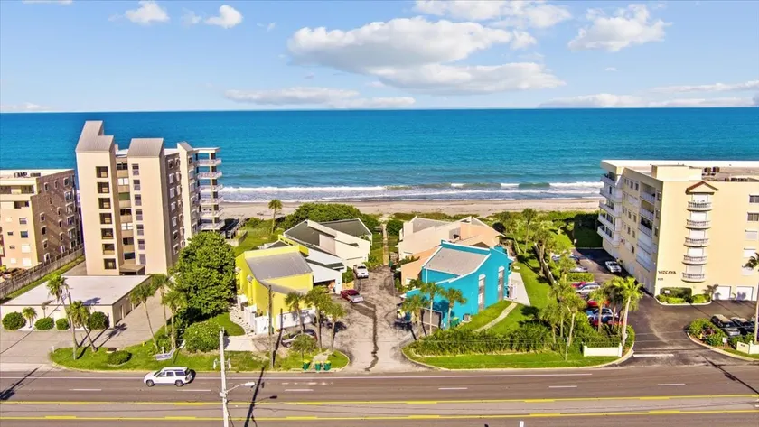 Totally Beachin, Teal Townhome Indialantic Beach - Image 1