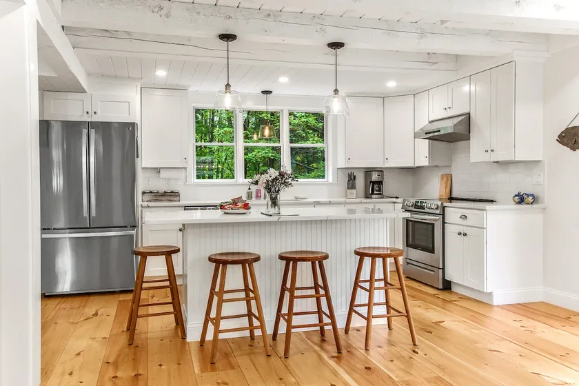 Modern Sunapee Cottage - Hilltop Hideaway - Image 1