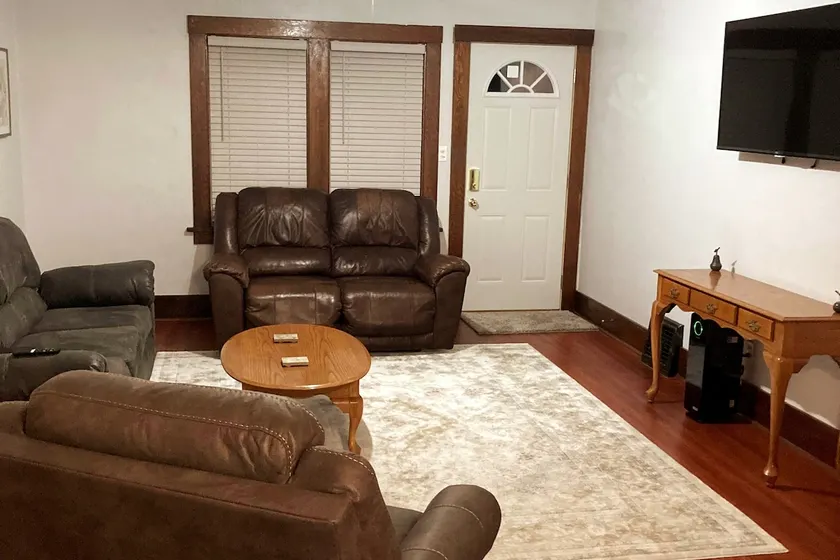 Cozy 2 bedroom home-Close to the Mississippi River - Image 1