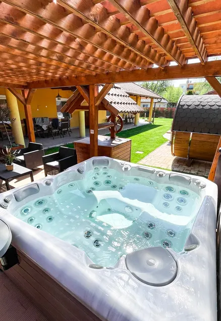 Sunny Jacuzzi Sauna Pool House Siófok - Image 1