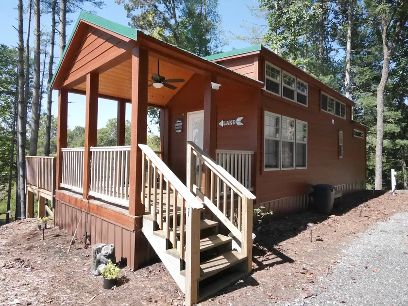 Bell Creek Cabin 1 - Image 1