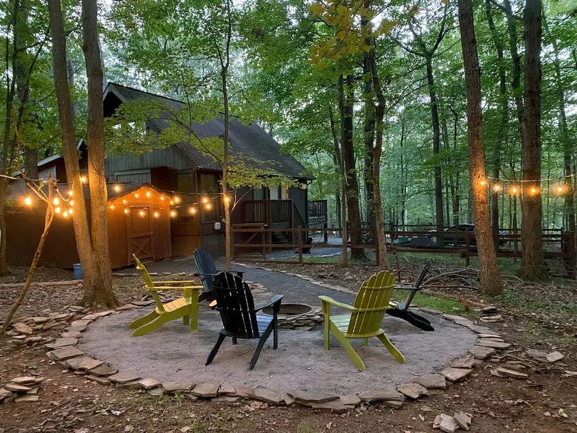 Acorn Acre luxury 3-bed A-frame cabin in the woods - Image 1