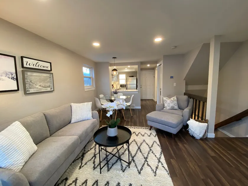 Panorama Park Townhome - Image 1