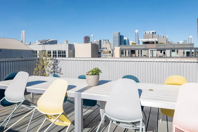SoMa | 2 Kings 2 Baths w/ Queen Sleeper | RoofDeck - Image 1