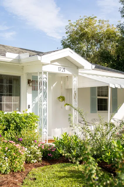 Inn Season Cottage-Cozy Florida Living - Image 1