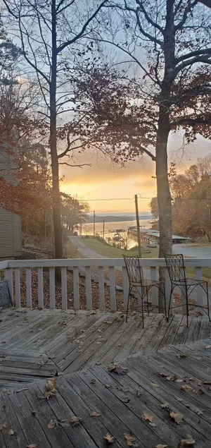 Jack's Boat House - Image 1