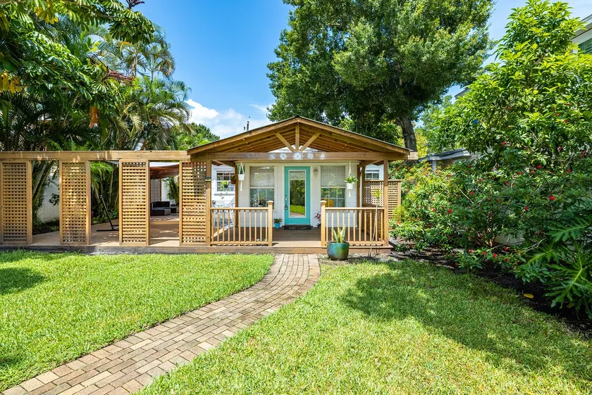 Historic Old Northeast Oasis Bungalow - Image 1